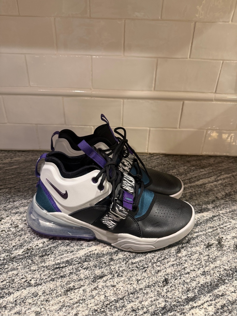 Youth Nike Air Force 270 Zen Gray Court Purple AJ8208-002 Size 7/Women’s 8.5